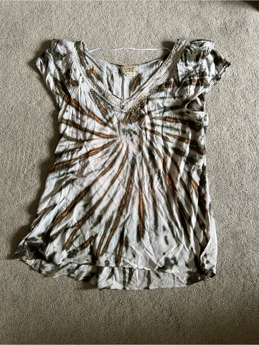 ONE WORLD Women's Tie-Dye V-Neck Tunic in White, Olive, Brown